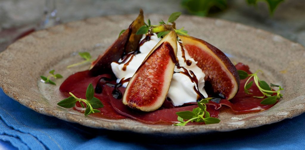 Bresaola med fikon och mascarpone