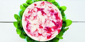 Bild: Glutenfri cheesecake med hallonswirl
