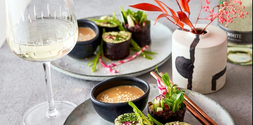 Grönsaksstavar med nori ark