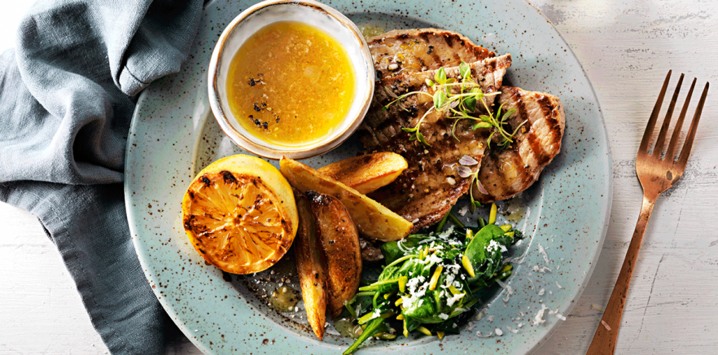 Grillad kalvschnitzel med citronsmörsky