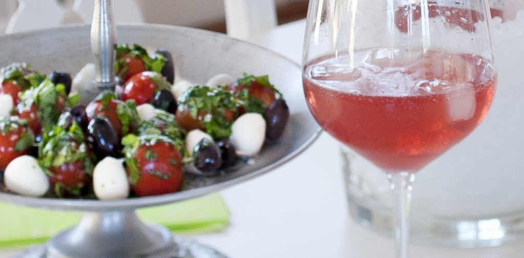 Spett med basilikadippad minimozzarella