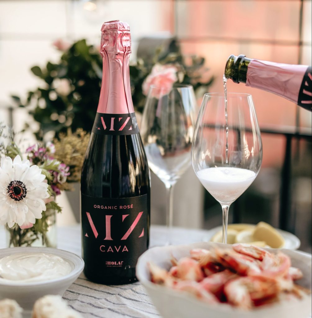 Hola MZ Cava Rosé by Måns Zelmerlöw