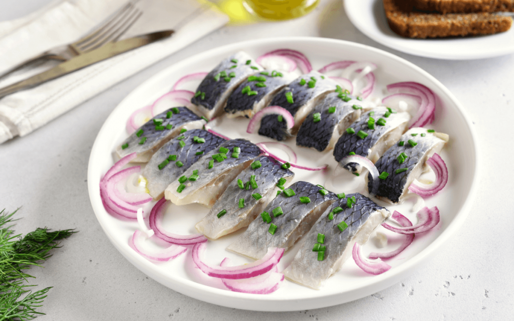 Två sillrätter till midsommar – klassiker i ny tappning