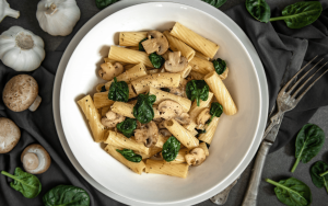 pasta med spenat och champinjoner