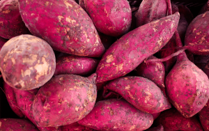Bild: Sötpotatis med smör och salt