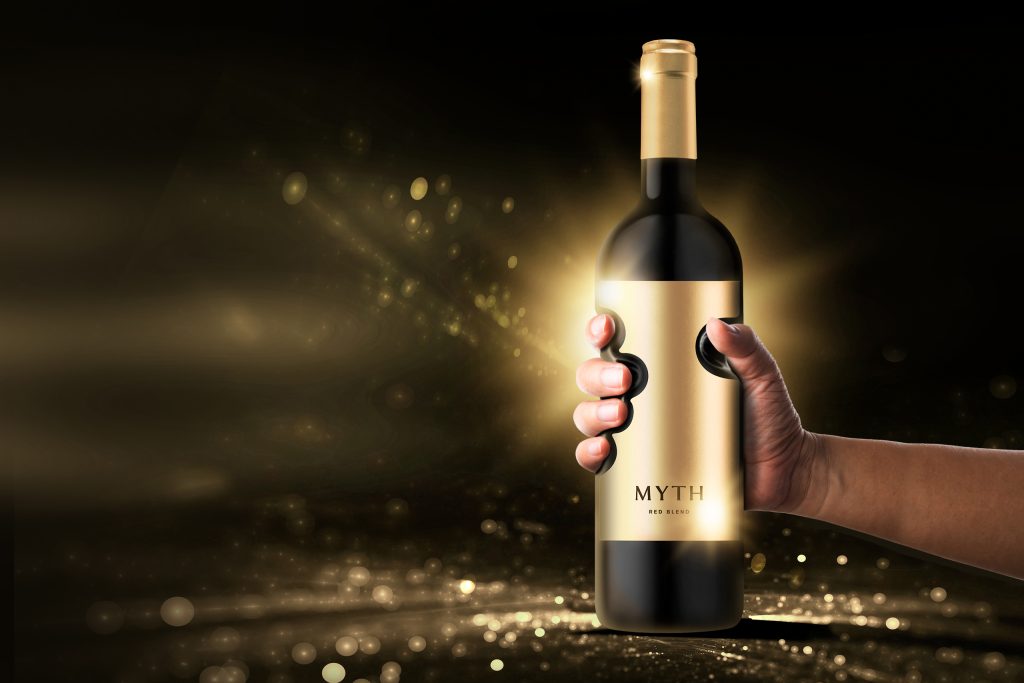 Greppa årets mest unika vinflaska – MYTH Red Blend