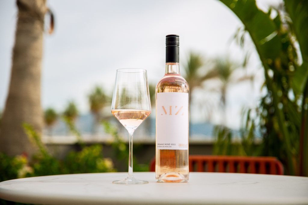 Måns Zelmerlöw lanserar rosévin!