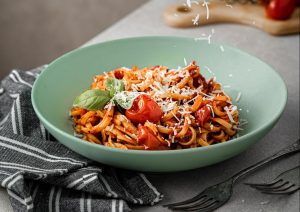 snabb pasta med tomatsås