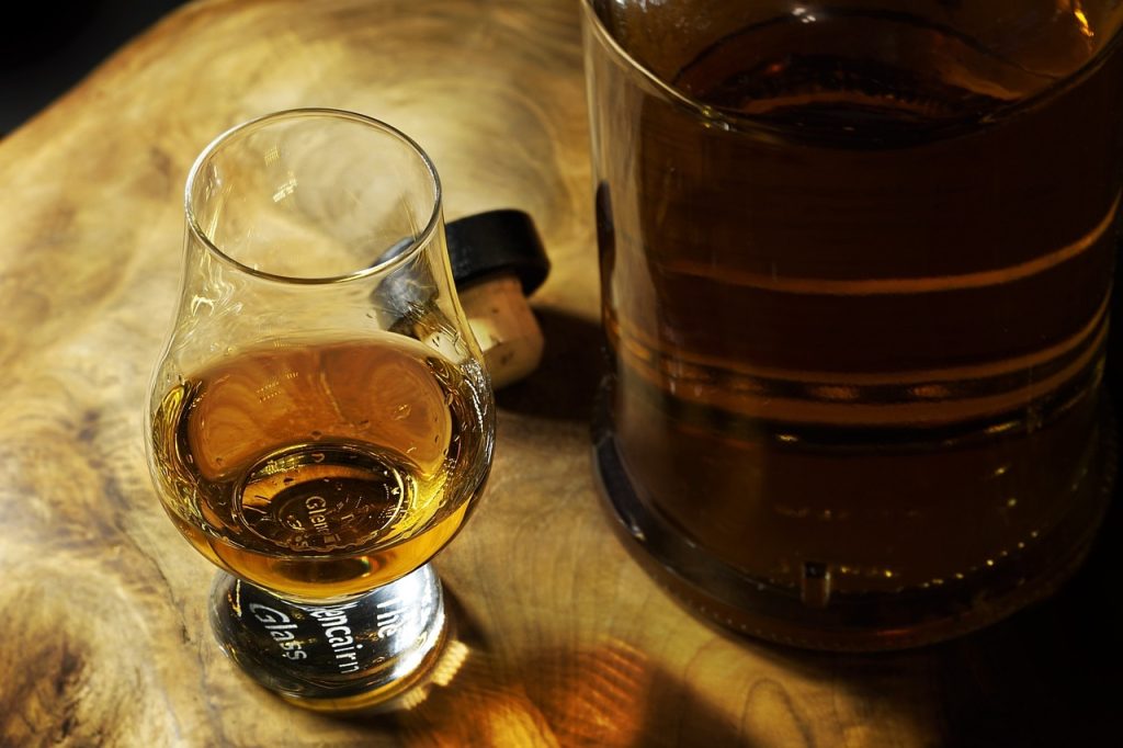 Rökig whiskey